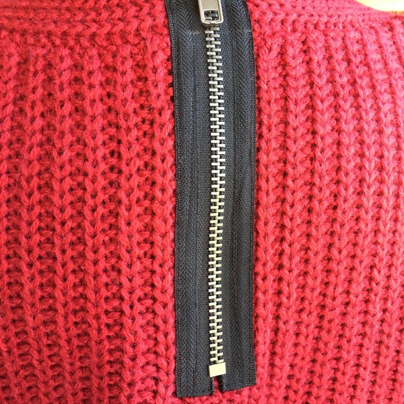 Jessica Simpson Sweater - Picture 7 of 7